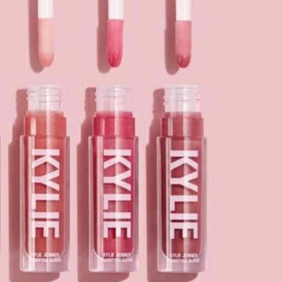 Kylie Jenner Plumping Gloss 💋 - Picture 8 of 10